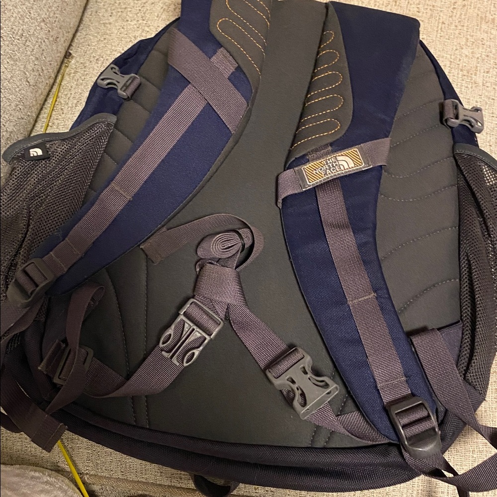 The North Face Men's Large Blue Backpack - Picture 2 of 5